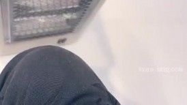吃饭时大奶少妇前来 各种勾引下直接进房间激情啪啪，无套后入猛艹，简直爽翻天