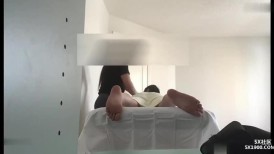 预约上门女按摩师自愿献身韩国大屌痞子「5XSQ」OF私拍，三约性感肥臀越南技师主动深喉口爆射嘴里
