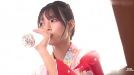 [无码破解]HRSM-089《毕业纪念照》一群身穿袴裙的女生和一间破坏美好回忆的照相馆