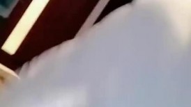 剧情演绎】给老妈下药，瞬间变得骚得不得了 下面逼逼痒需要儿子大鸡巴止痒，一顿猛艹内射