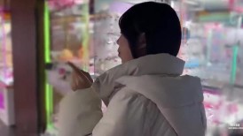 FC2 4665220 截止4/29 990点♡ 【刚毕业的23岁女儿/淫荡的阴部】游乐园的纤细身躯痉挛！不要忘记使用振动器，最后将精液注入她的阴道深处！