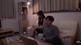 [无码破解]PRED-768 当我打电话给恋腿癖送货健康时，我讨厌的女老板出现了！ ？我舔了舔那双总是责骂我的美丽双腿，并让她完全屈服！白峰美羽