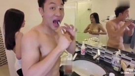 嘗試在極樂曼谷約妹 失控的性慾 無視睡著的室友 直接在旁邊盡情插入