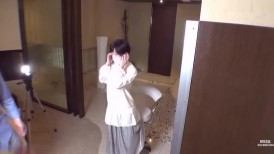 FC2 4670832 ♡ 半价到4/27【无码完全素人】拥有透明白皙肌肤的超可爱21岁医学生！她的胸部、她的臀部，一切都很完美！我会给你一根生鸡巴，大叔！