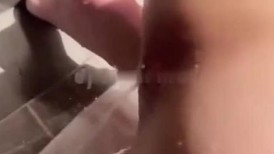 被玩死了 再也不接肛交了 好几天屁眼合不起来『5XSQ』终于还是逃不过这天 双洞被同时开了 根本合不起来