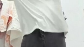 长相甜美清纯的漂亮美眉被冒牌导演忽悠 掰开小穴看是否处女-1