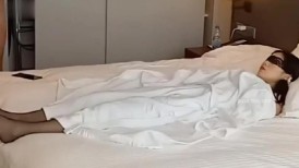 这才是真正的绿帽 人妻被三个单男狂操轮番內射太刺激了