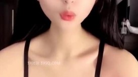 【菲菲大蝴蝶】极品大蝴蝶逼~丝袜高跟 假屌骑坐猛插自慰