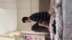 和美女同事真正的偷情 在她老公的床上操她