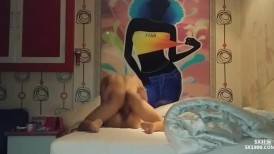 ⚫️【经典收藏④】，弯鸡巴小伙粗暴玩肏大波靓妹，全程露脸，已被调教成纯纯的小母狗，各种深喉性爱，很激烈2