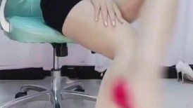 快手熟女【SS琴姐】裸舞定制福利，性感肉丝油丝诱惑，无内丝袜，隔着丝袜抚摸骚逼,宝藏少妇