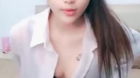 精品美少女直播大秀特写，高颜值美女 95708 (2)