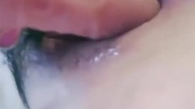 颜值不错的骚妹子露脸黑丝情趣诱惑听狼友指挥淫声荡语道具抽插骚穴特写淫水好多浪叫不断表情好骚刺激