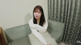 FC2 4686046 990点直到6/4 【SSS级】【初拍】美丽的裸体，出色的神圣风格。这位18岁的年轻人暴露了他的真实本性。她感到很尴尬，但不想表现出来，但当他将精液注入她的阴道深处时，液体仍在继续飞溅，没有停止。
