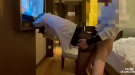 ✨反差婊小学妹✨JK制服小学妹表面看起来很乖巧可爱，裙底却是开裆黑丝袜来见主人，只为了爸爸能随时插入！