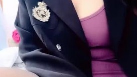 剧情演绎：来自骚妇的勾引，勾引得情夫鸡儿硬邦邦，引导大屌正面插骚逼止痒，开启一番激烈的大战！