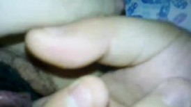 大神单身宿舍约炮极品黑丝女同事 先玩足交再啪啪