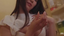 [无码破解]IPZZ-565 我一直很喜欢的童年朋友被迫禁欲一个月，而我趁她的女朋友爱井莉亚不在家的时候，和她一起度过了甜蜜而悲伤的三天