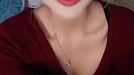 【你脸红了唉】纯情学妹眼神撩人 淫声荡语不断道具自慰猛插~喷水超级爽啊