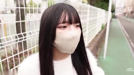 FC2 4712262 「限时特价」「全脸露出」想一起去吃好吃的饭！！想和她多呆一会儿！我告诉她她很可爱，但她说不不不，如果她说她只穿一点内衣，我会尽量拍她到最后。