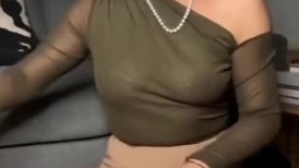 精品推荐 【快手】金发风骚熟女『5XSQ』 丝袜高跟露奶无毛大乳晕诱惑极具欧美风