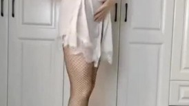 快手颜值少妇【期待】裸舞诱惑，道具自慰，淫语调教