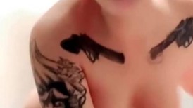 性感大雷你婷姐约个好大哥激情啪啪直播给狼友看，全程露脸口活棒棒哒，激情上位后入抽插浪叫不止洗澡诱惑