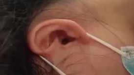 原创素人4K私拍，全网唯一，处女管培生第一视角调教，妹子又嫩又木讷，一看就是新手_ (2)