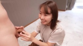 FC2 4721682 <新品发售截止至7月16日！> 吞下3发精液【瞬间口交22 @迷你迷你姐姐】3根没洗过的臭屌，在最烂的瞬间口交派对上☆ 看着她用小嘴吞下大量精液的样子，让人忍不住高潮了哈哈