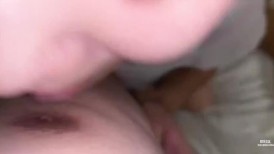 FC2 4734174 *8月8日前首次用户可享受99%的折扣* 迷你裙/剃光/年轻妻子/3P/中出/口交 – 一个苦苦挣扎的男人和他像青少年一样欲火焚身的妻子之间的盛夏3P性爱。