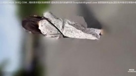 FC2 4742534 仅限3天！51%折扣！[请给我更多…] 一位迷人的22岁刚毕业的理发师和受虐狂。当她在街上被遥控振动器袭击时，爱液从她的内裤里渗出来。她在高潮时乞求被怀孕，她的怀孕得到了确认。