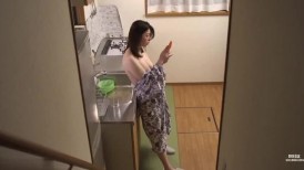 [无码破解]NEWM-113 真的・异常性交：四十多岁的母子，第43部分：儿子的阴茎释放了他积累的挫败感，Okae Rin