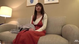 FC2 4750465 [额外奖励] 一个喜欢被人注视的苗条女大学生，脸红了，深深的舔阴高潮，摇晃着她的E罩杯胸部！ [有]
