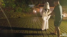 最新流出，大奶美鲍颜值女模慕慕Momo毛毛喵露脸性爱，COS杏子夫人幽靈娘被摄影师潜规则连玩带操(2V)1