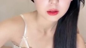 极品模特般的女神，【泡芙】，真的是漂亮，明星脸，跟刚退伍的小男友啪啪，雪白蜜桃翘臀遭罪了-952622511泡芙0424-2255