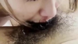 【重磅核弹】，大神约啪极品素人邻家学妹，口爆颜射，深喉到干呕，调教露脸性爱自拍_ (1)