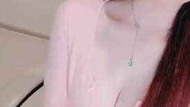 极品高颜值气质白嫩直播大秀，精彩不断各种美逼特写_ (1)