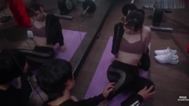 [无码破解]START-392 晨跑者、按摩院女郎、OL、护士：一宫瑠衣的绝色美腿将在4个幻想场景中俘获你——一宫瑠衣
