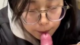 清純女大學生 劉茹 被富二代包養調教私密自拍泄露 絕美臉蛋配魔鬼身材1