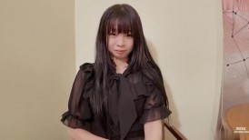FC2 4761757 [990积分，截止10月7日] [首发] 19岁美容专家。娇小敏感的身躯在镜头前略显羞涩，却又愉悦地抽搐着。大量的精液从她多汁的阴道中喷涌而出，直达深处。| FC2内容市场