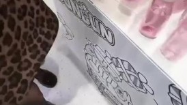 2025.05.20-小姨子身穿性感黑丝半推半就被姐夫在宿舍里猛烈抽插蜜洞里精液灌的满满当当！-3