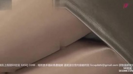 5XSQ网红女神【桥本香菜】妈妈的肉体性教育_让成年儿子体验内射的快感